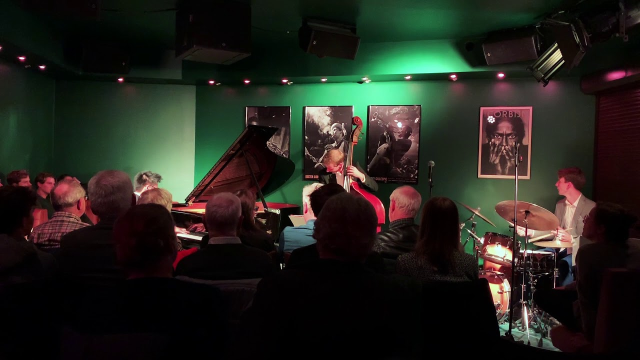 &bdquo;Bye Bye Blackbird&ldquo; - Jerry Lu Trio feat. Stefan Rey & Niklas Walter