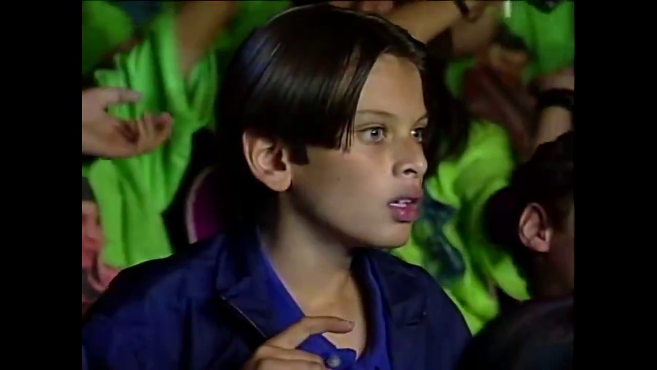 Superstar - Belinda/Cómplices al rescate