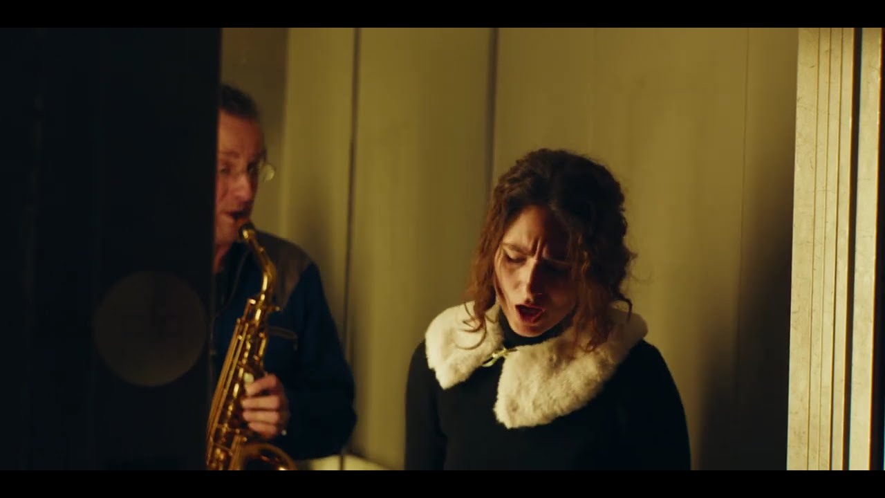 Karolina Preuschl & Florian Fennes - Besen