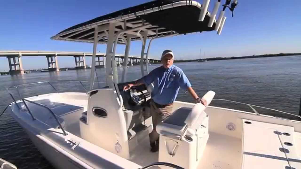 Boston Whaler 240 Dauntless Test 2015- By BoatTest.com