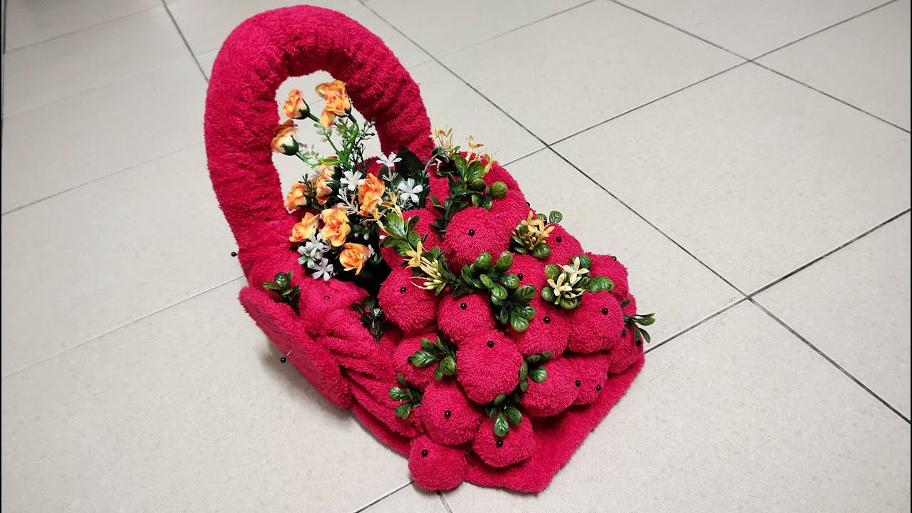 Gubahan Tuala - Wheelbarrow dari Tuala