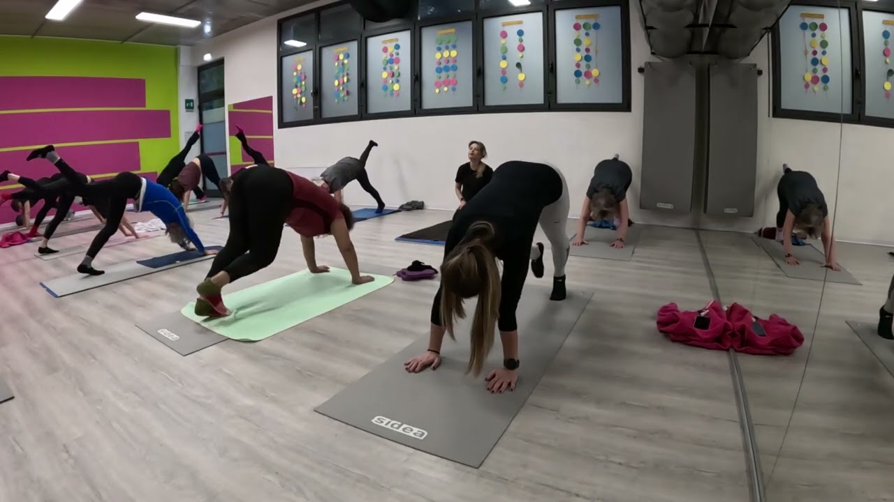 Pilates defaticamento 10 minuti – rilassa schiena e gambe a casa