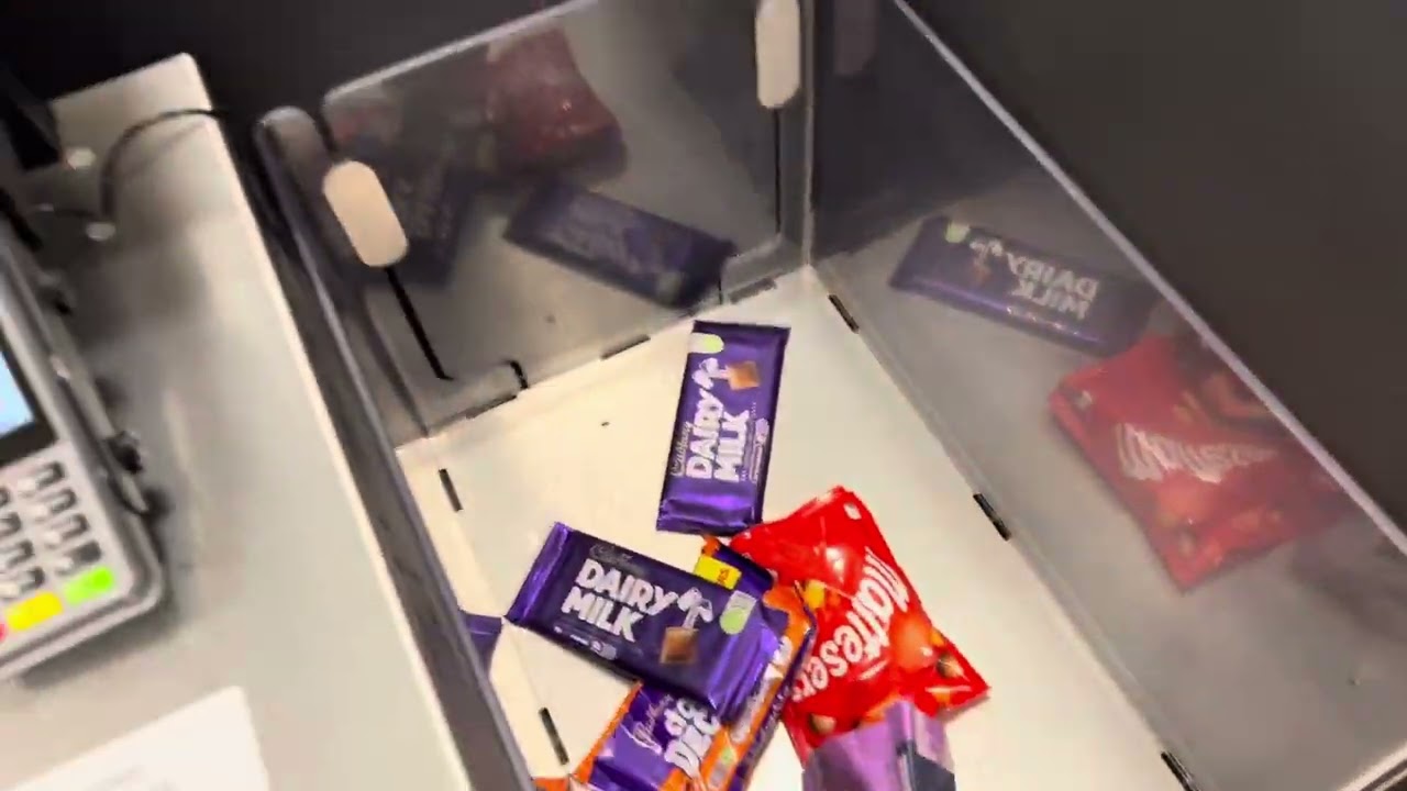 Касса самообслуживания Diebold Nixdorf в Aldi Whitstable