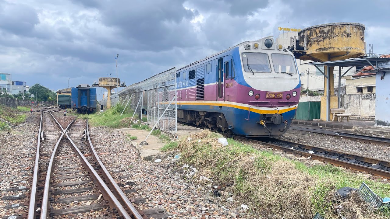 Tổng hợp 1 vài chuyến tàu hỏa tránh nhau tại ga Nha Trang ngày 29/11/2024