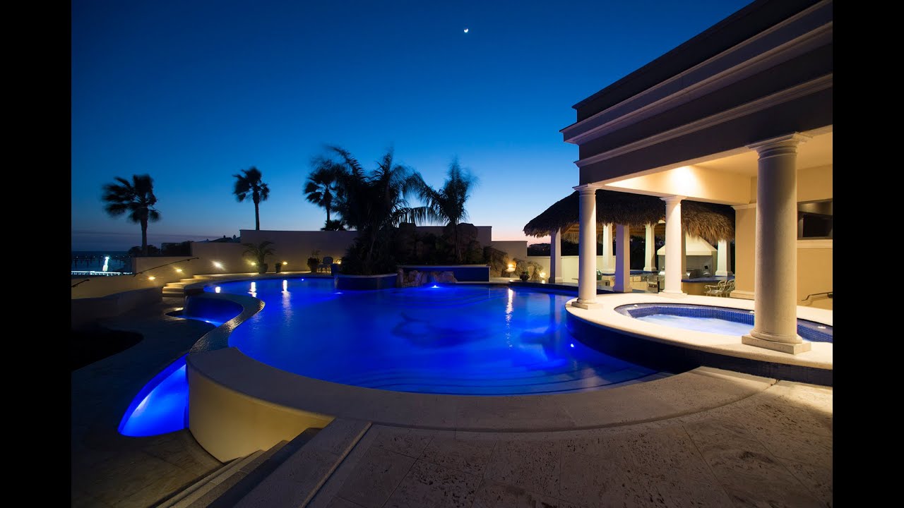 Luxury Waterfront Home for Sale in Gulf Breeze, FL | Luxury Homes Pensacola
