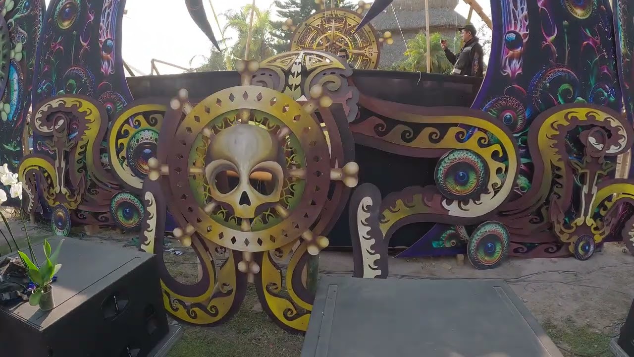 Coco - Poison Festival @ Hidalgo, Mexico. May 1-5, 2025