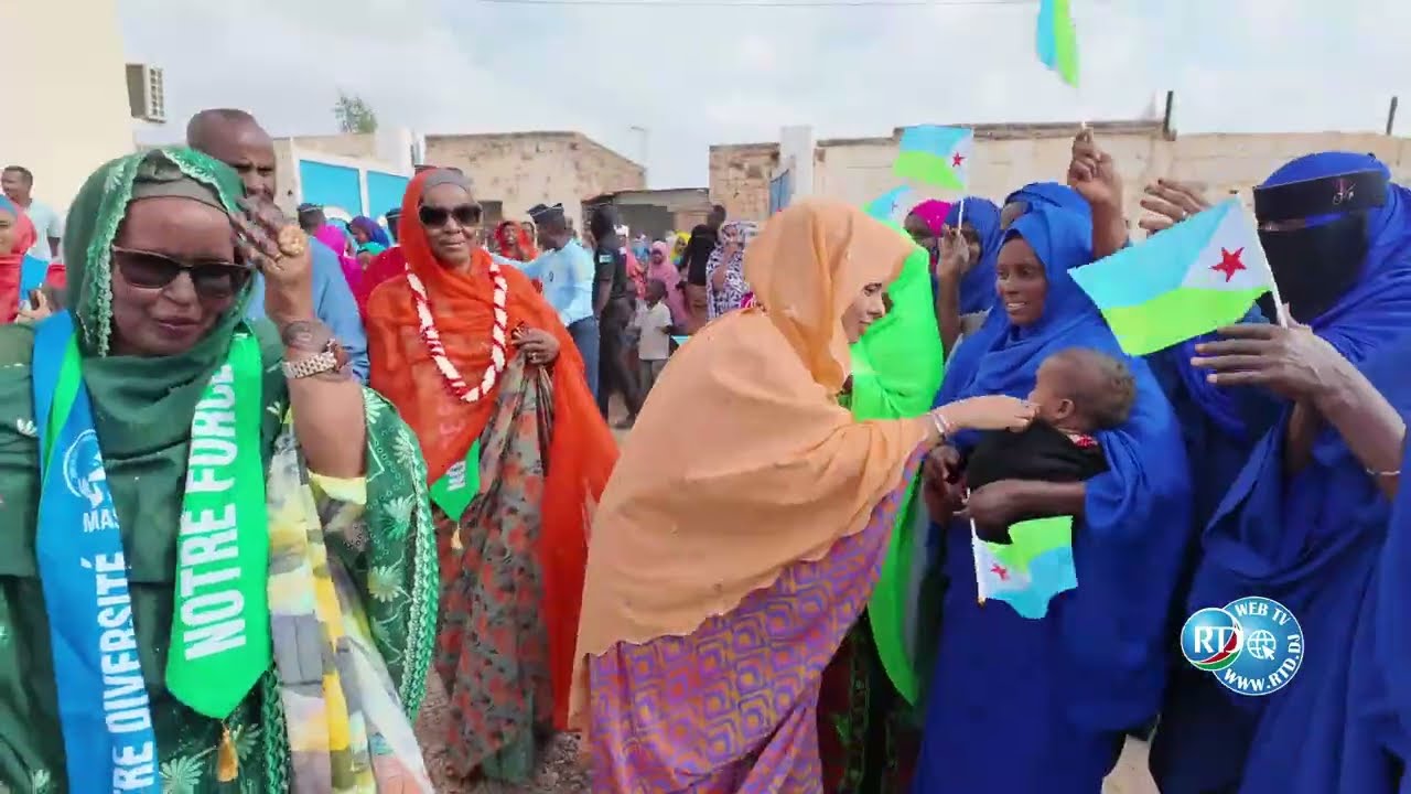 Semaine de la Solidarité : la ministre Ouloufa Ismaël Abdo à Holl-Holl – Reportage en français