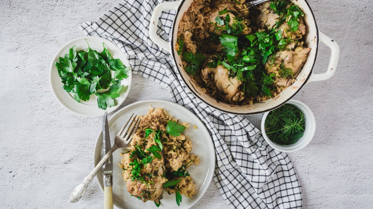 1-Pot Aromatic Chicken Thighs and Rice Recipe