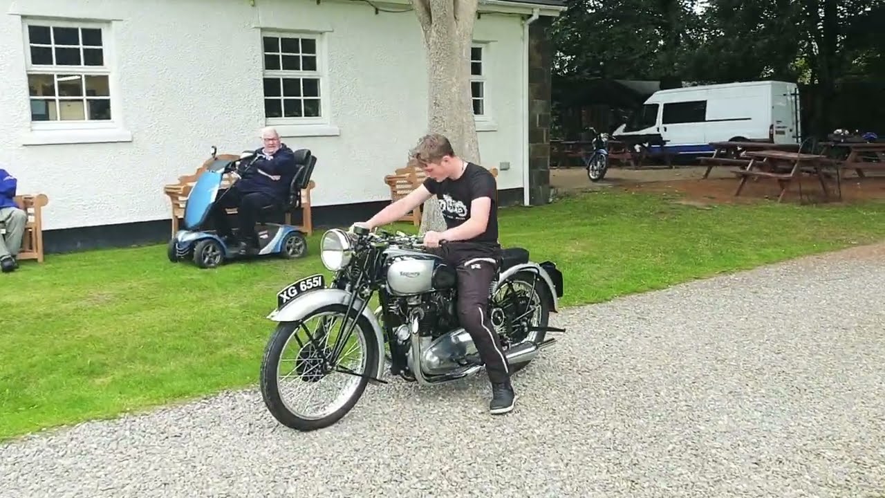 1939 Triumph T100 Tiger parallel twin 500cc