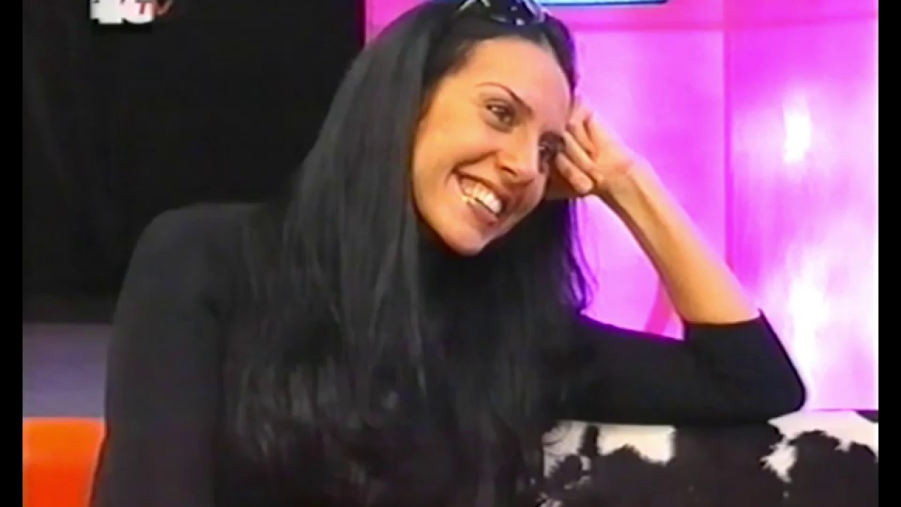Mónica Naranjo - Presentación Chicas Malas - 40TV año 2001