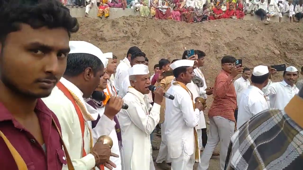 आजी सोनियांचा दिनु गायन मास्कर महाराज