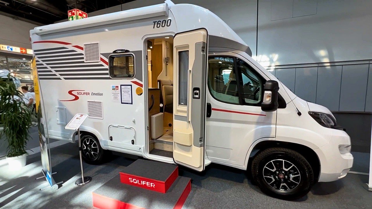 Perfect Small Motorhomes for Two: Top 13 Compact Models Under 6m.