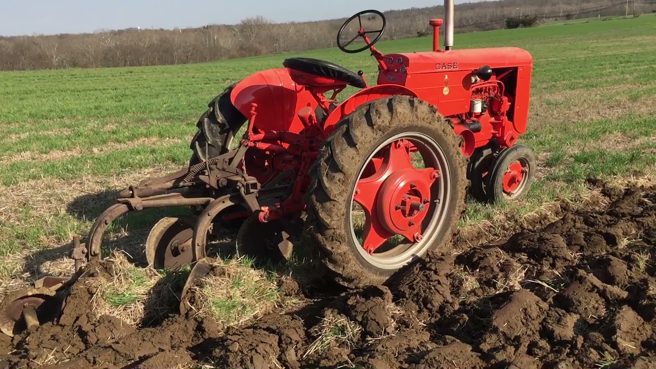 Case VAC plowing