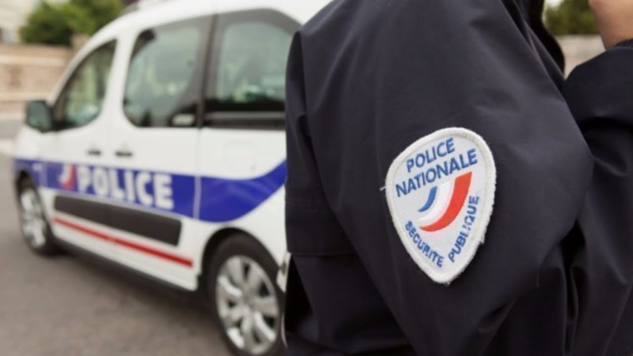 Les Myst&egrave;res De Police Secours