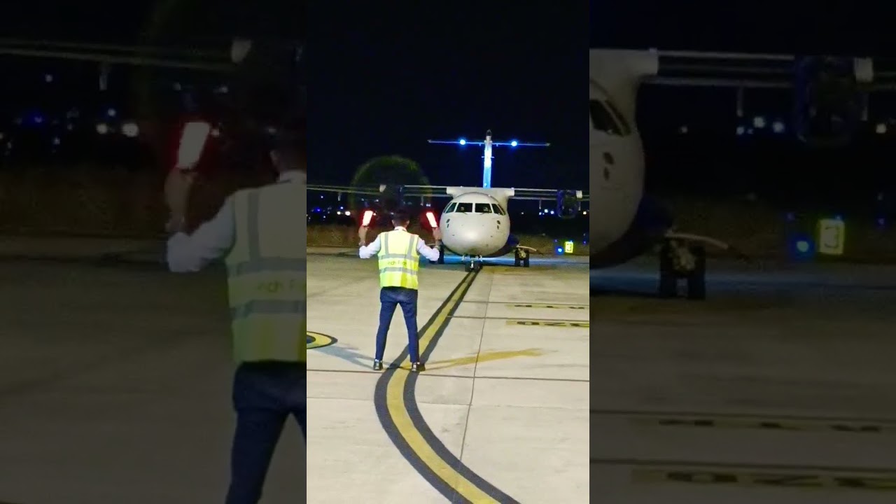 IndiGo ATR72-212 Marshalling Hubli Airport #marshaller #atr72 #atr72600 #ytshorts #hubballi #airport