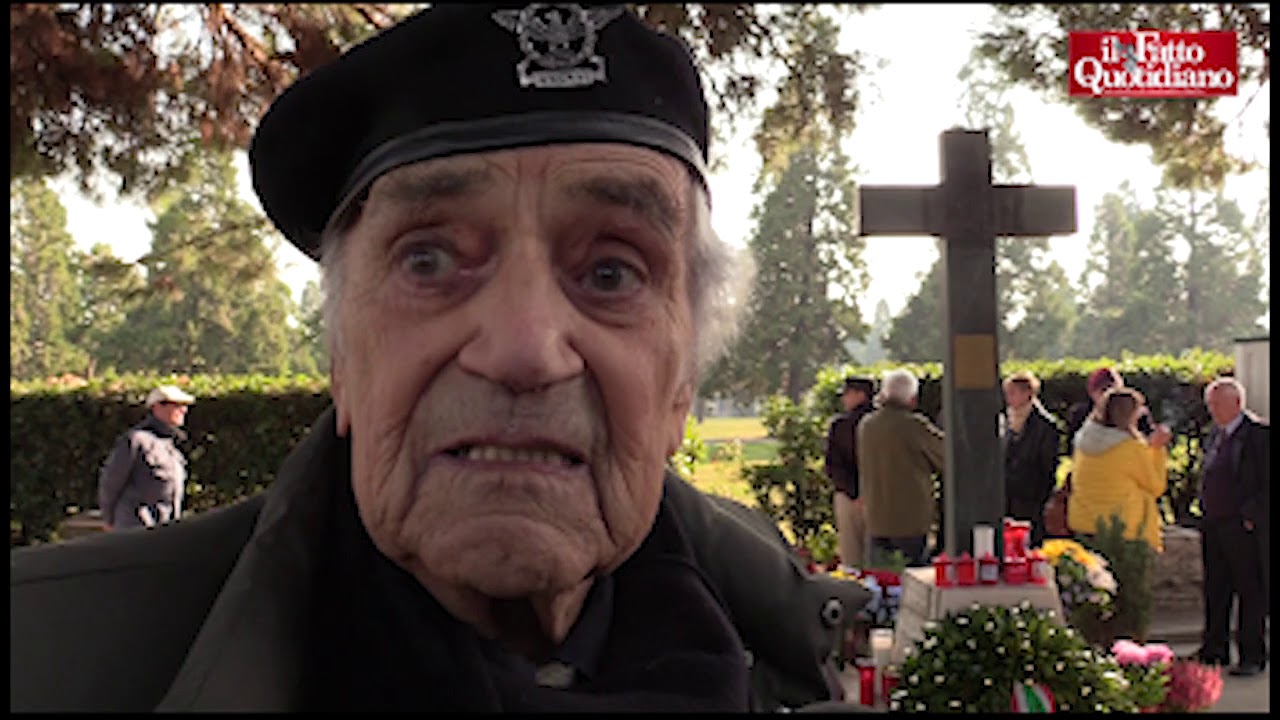 Milano, saluti romani alla commemorazione dei caduti Rsi: 