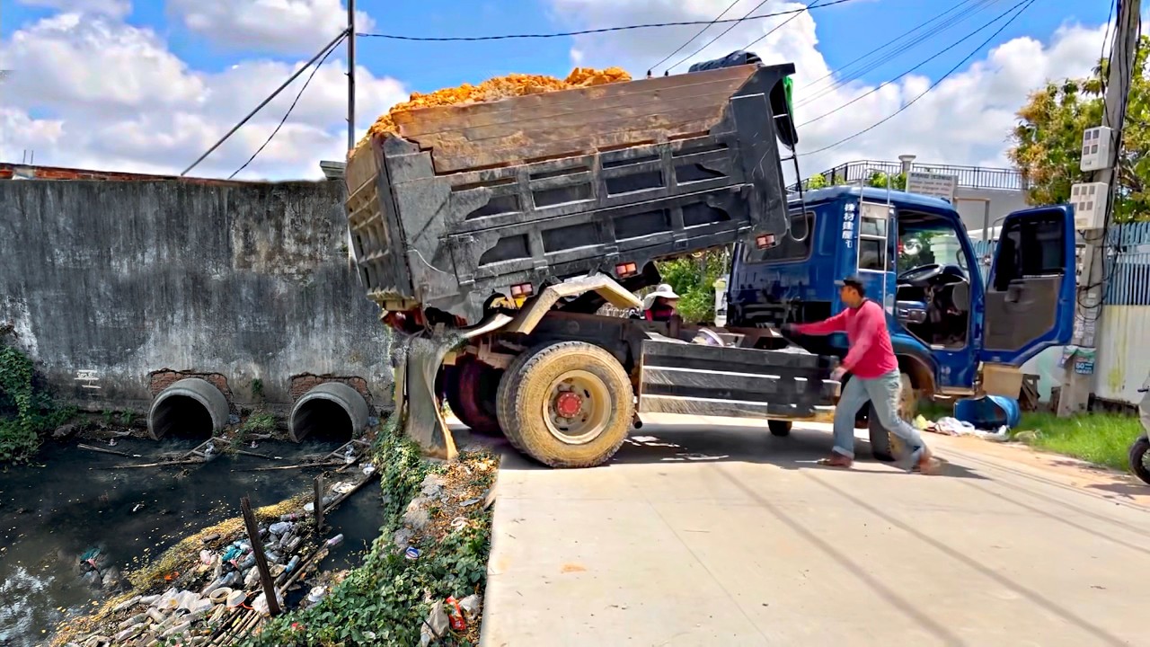 Starting A New Project!! Filling Land By Bulldozer KOMAT'SU D20P With Trucks 5ton