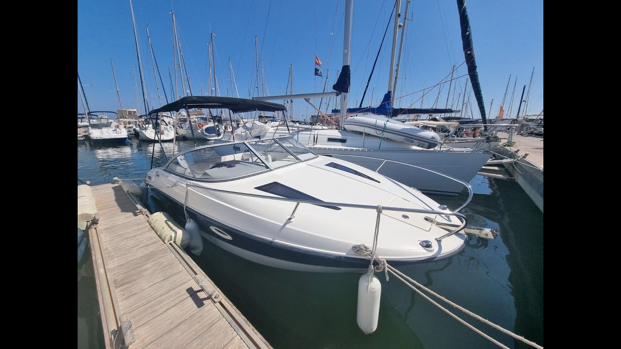 Bayliner 642 Cuddy (Vídeo de cubierta e interior)