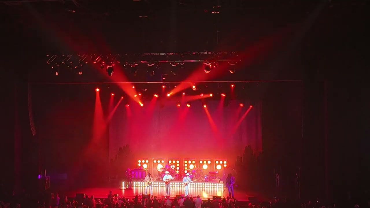 Midland - Boot Scootin' Boogie (Live) 12/27/25