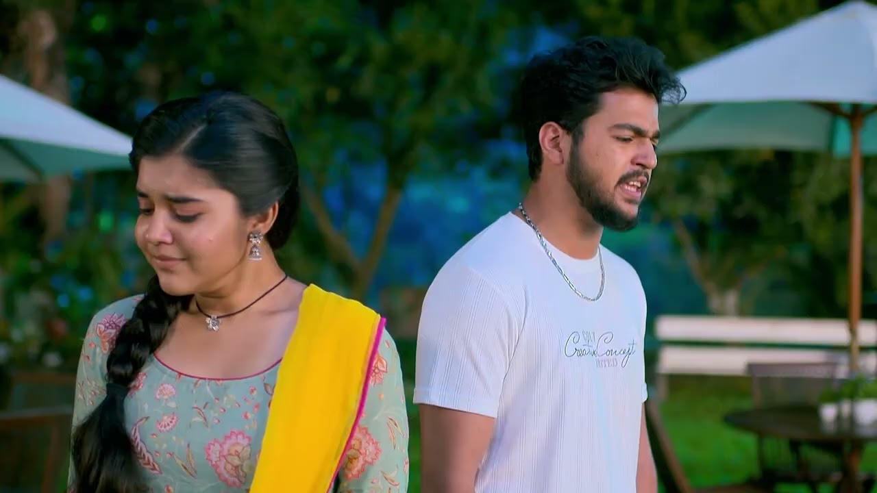 Kusum - নিজেকে বিবাহিত মনে করে কুসুম !