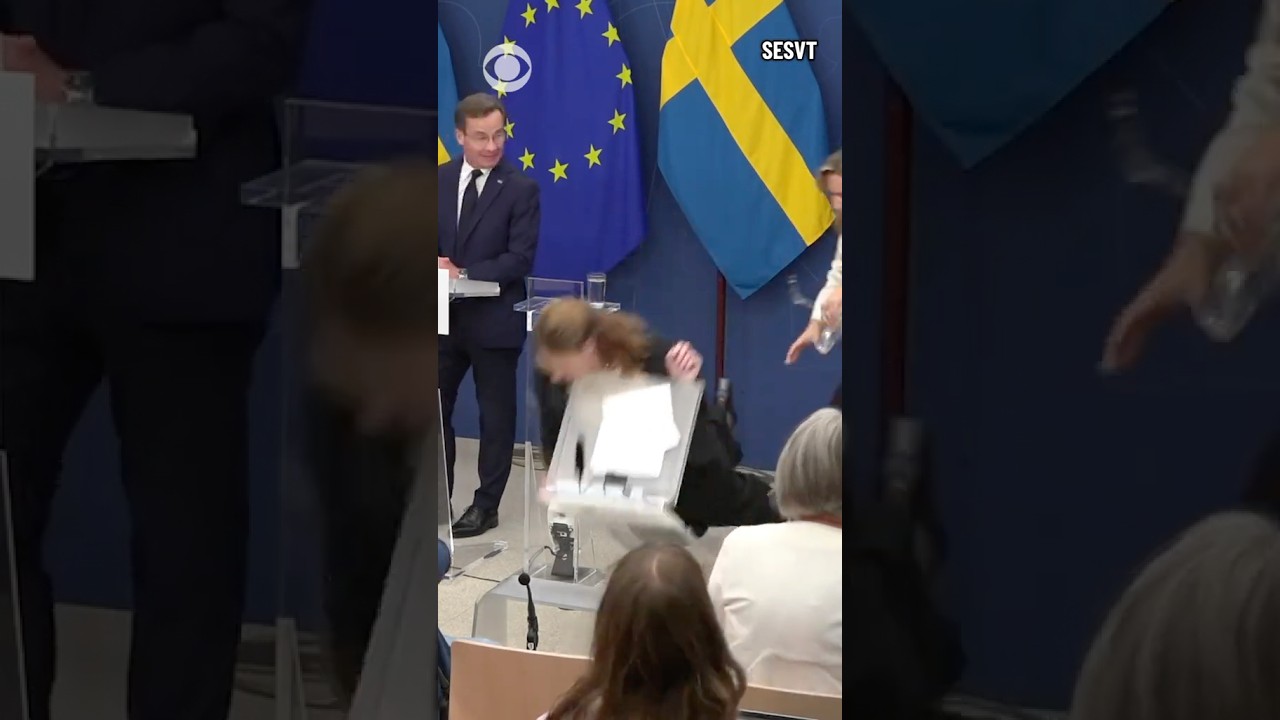 Sweden&rsquo;s health minister collapses as she gives news conference #shorts