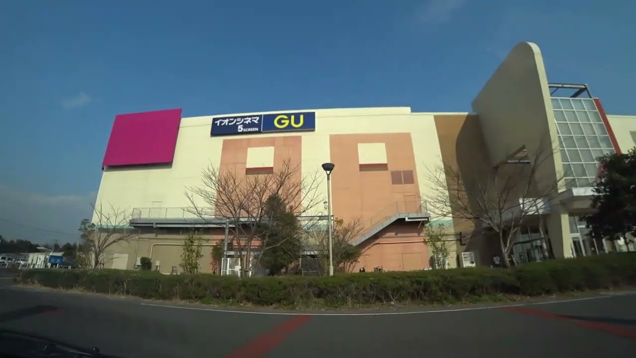 イオンモール下妻 屋上立体駐車場