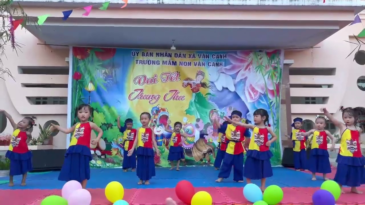 Múa ông trăng nhà e (kỷ niệm lần đầu thỏa mãn đam mê của 🍄 thúi❤🥰)