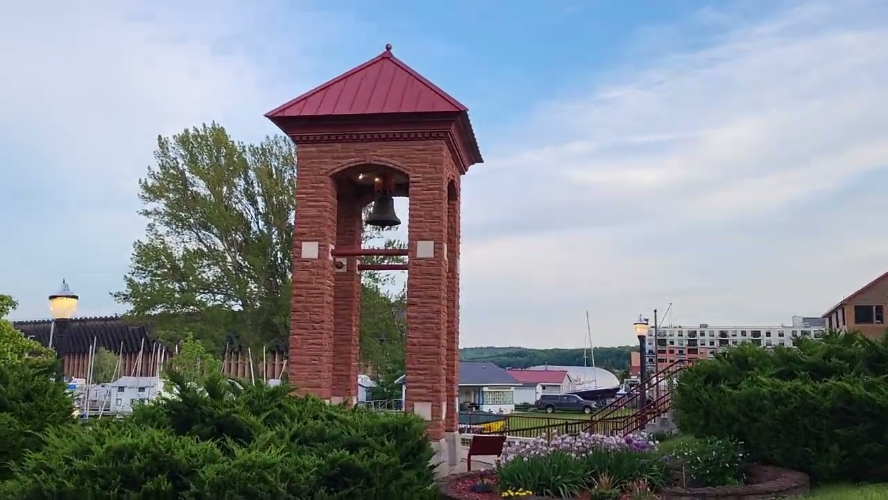 Marquette, Michigan Downtown Walking Tour - Upper Peninsula Lake Superior