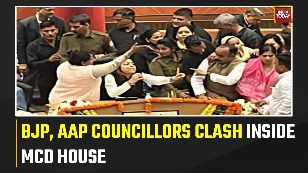 Late Night Showdown In Delhi MCD House; BJP's Amit Malviya Hits Out At AAP | WATCH