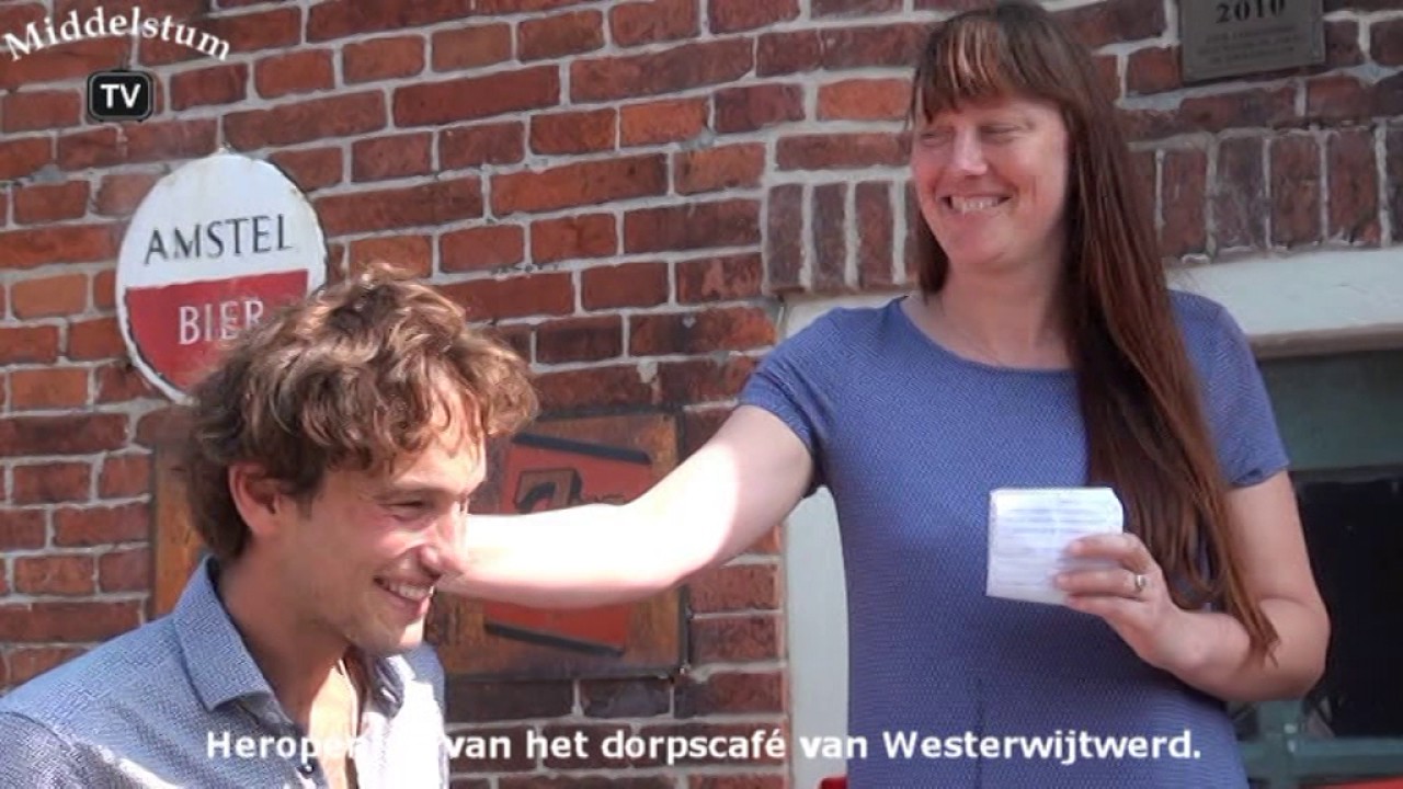 Heropening van het dorpscafé van Westerwijtwerd