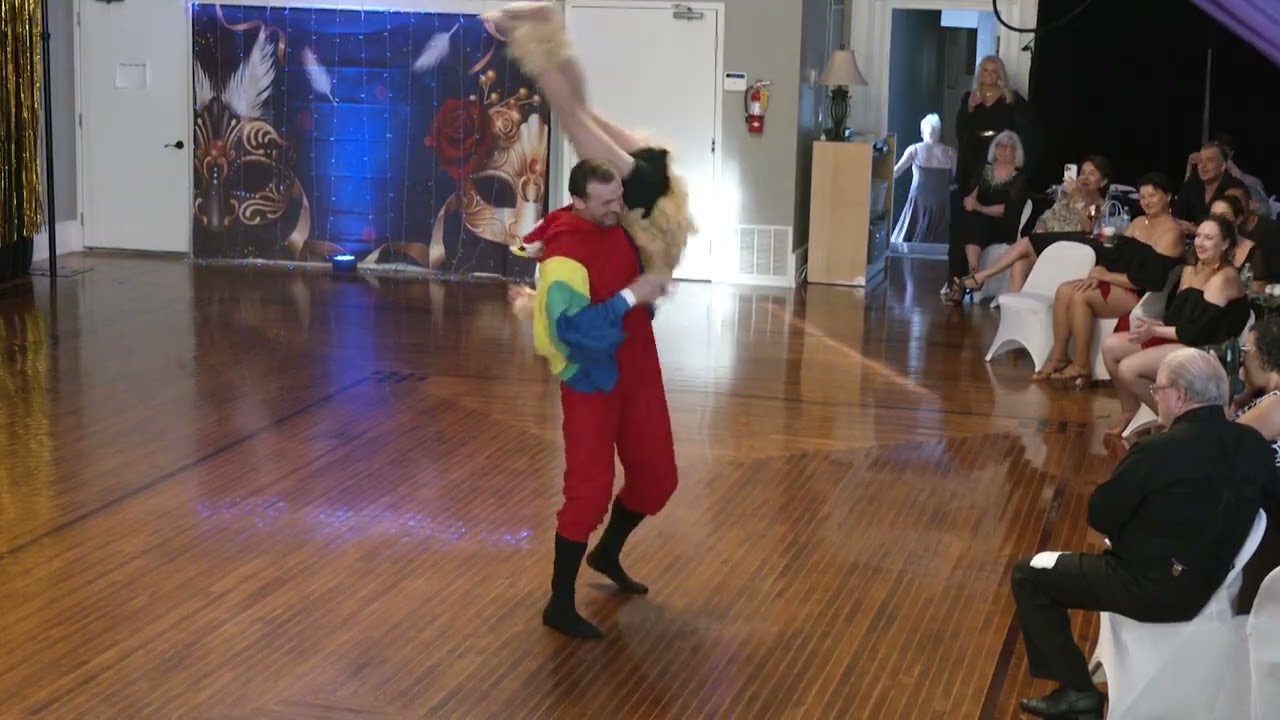 Eva Andrews Litvinov and Alyenendrov Tsorokean Lion King Medley