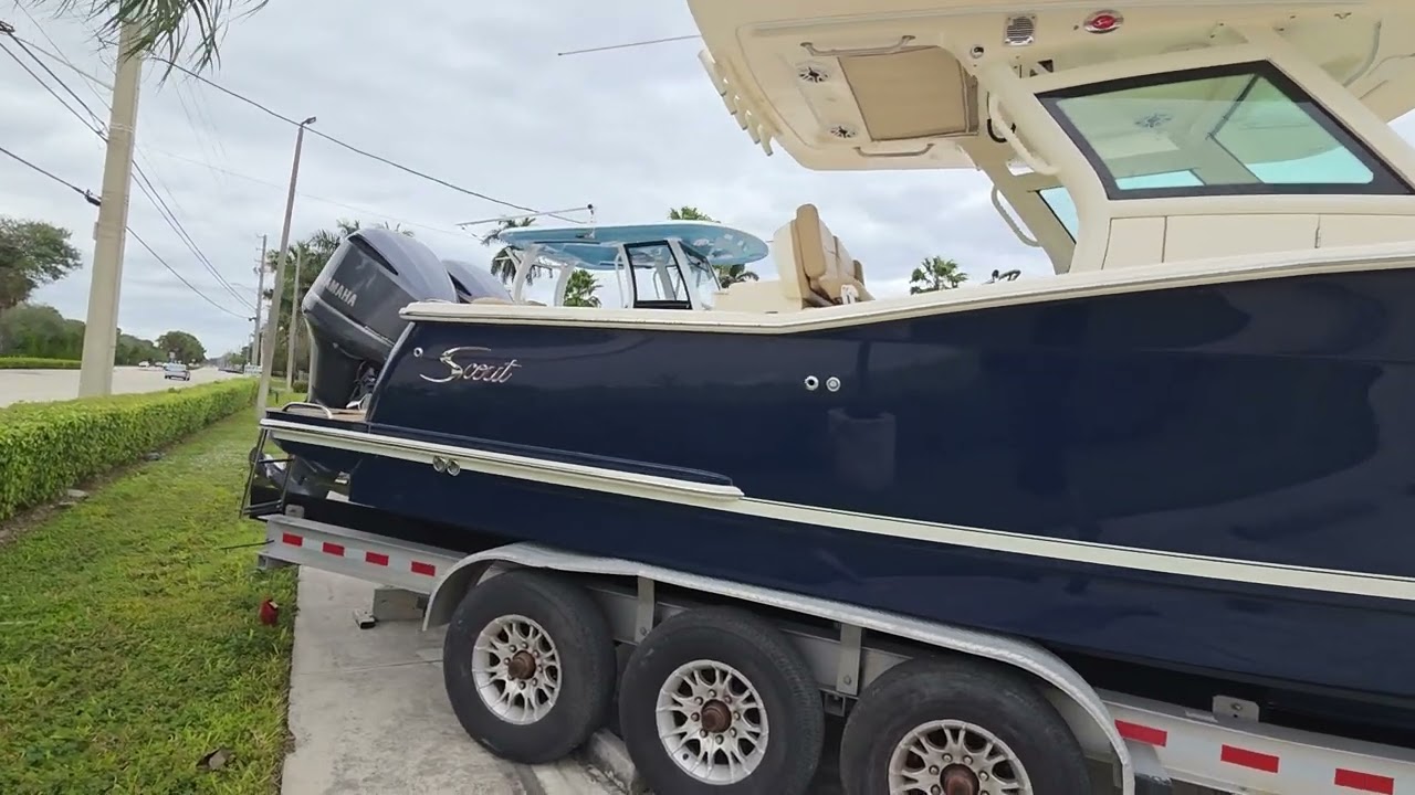2021 Scout 305 LXF