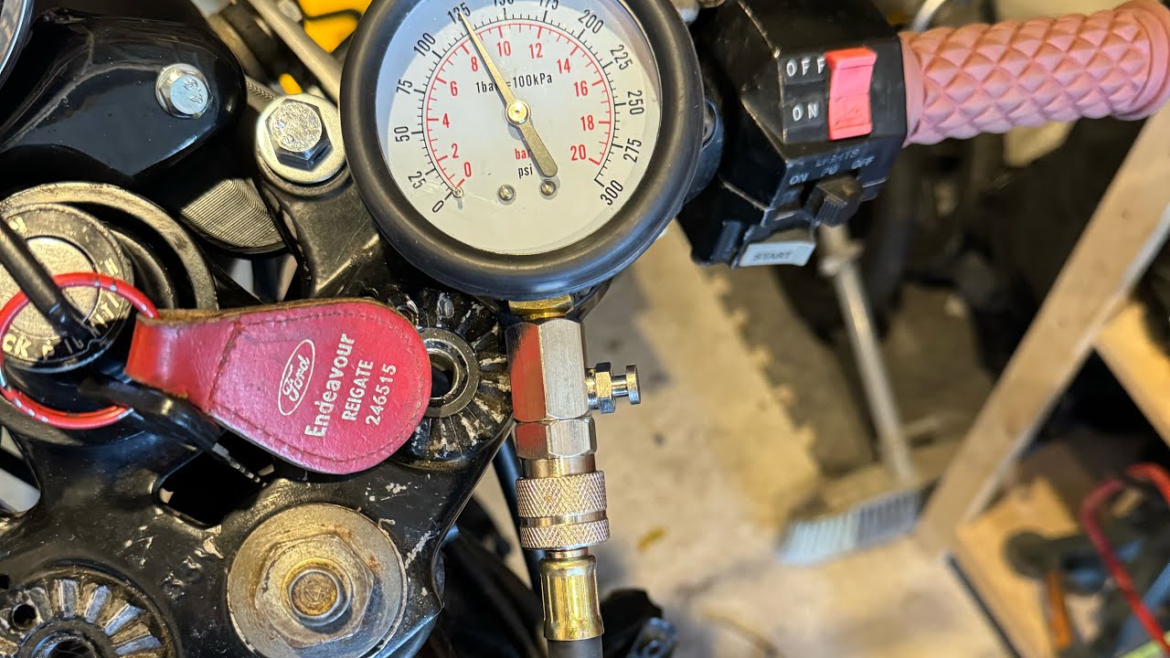 Why is our XJ600 is running on 2 cylinders?