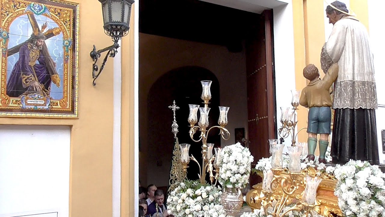 AM Polillas (Cádiz) - Costaleros Gitanos - San Juan Bosco de Triana en la capilla de los marineros