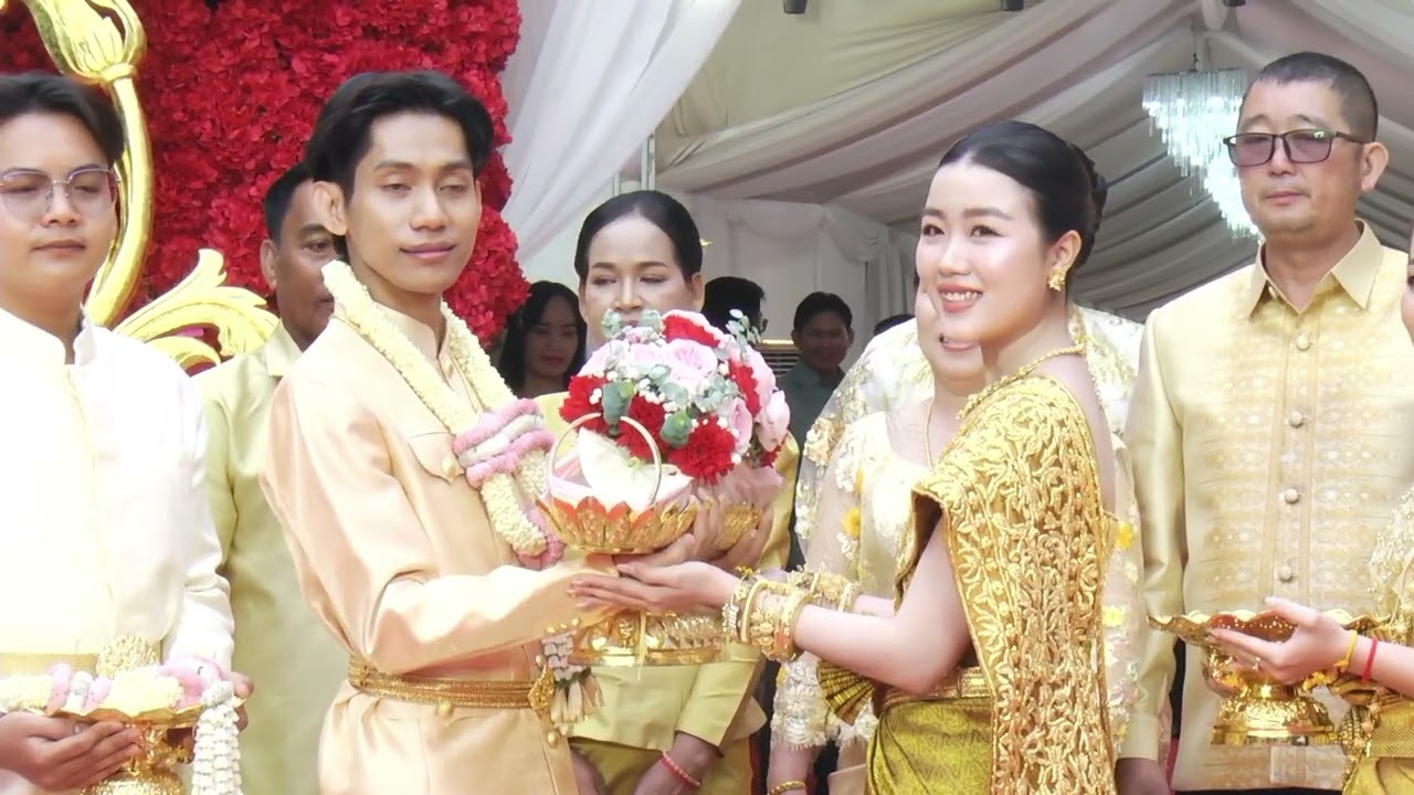 live 4ការសាលីនិងប៊ួយ