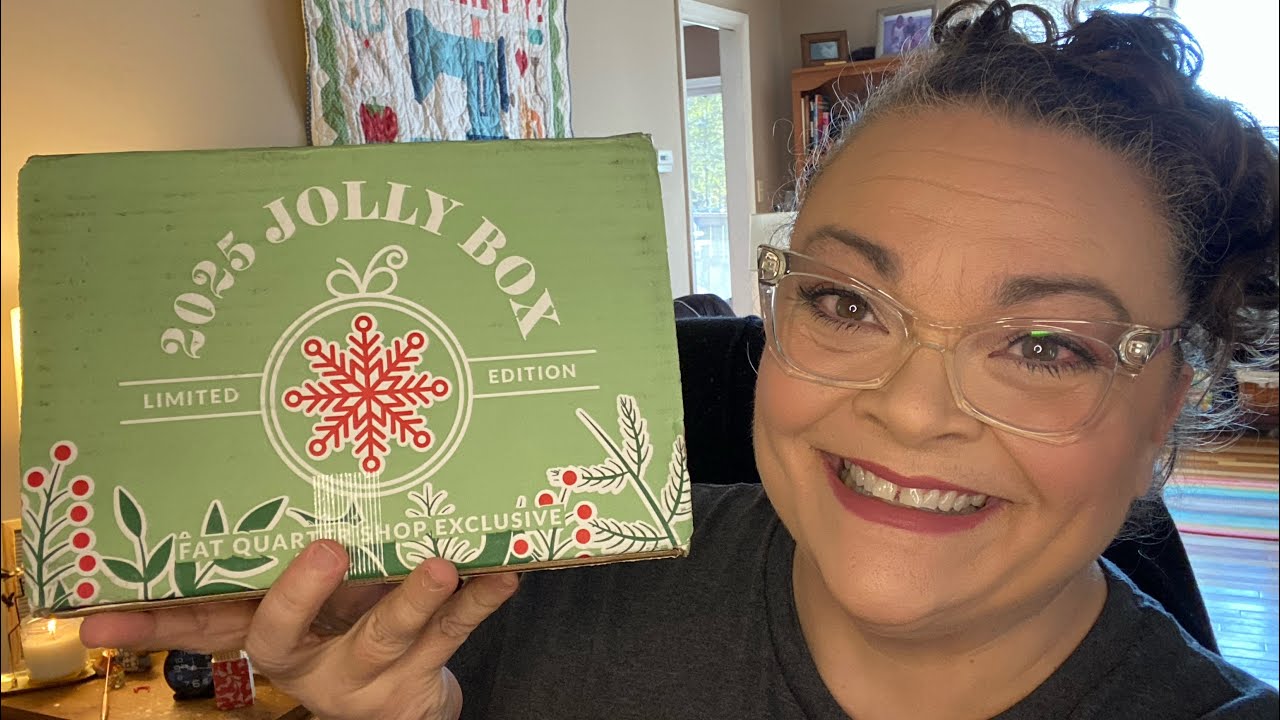 Jolly Box!! 2025 лимитированная коробка для одеял от Fat Quarter Shop