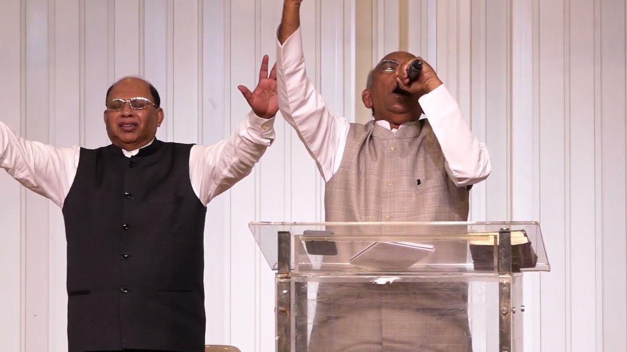 Daivathin sneham ha ethra shreshtam * Malayalam Christian Song Lyrics * IPC Worship Centre Sharjah