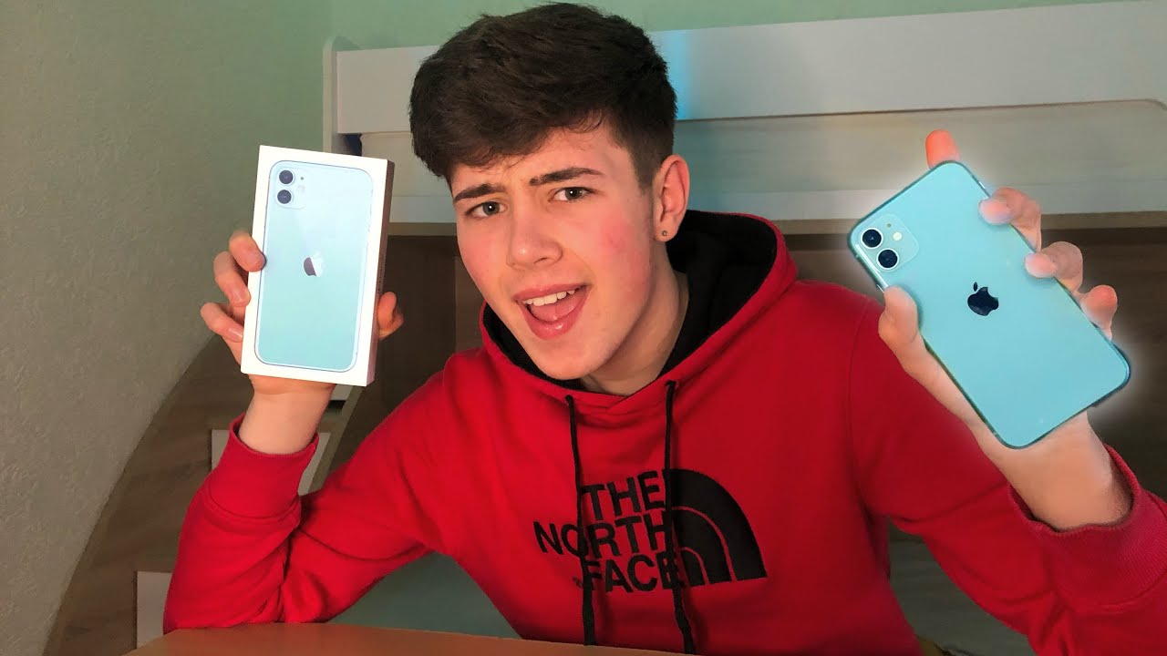 iPhone 11 Unboxing