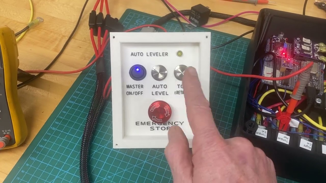 DIY automatic leveling system for Oliver travel trailer