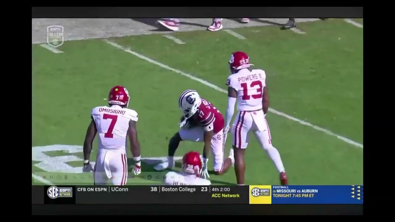 I'm not sure who gets more upset here, Reggie Powers or myself after a HUGE hit from the #Sooners S.
