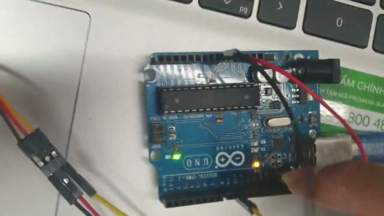 SE1921_Group1_Slot5_Servo_Motor_Sweep