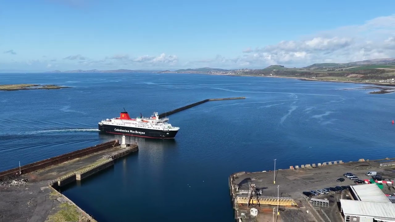 MV Caledonian Isles Coming in to Ardrossan Harbour. 