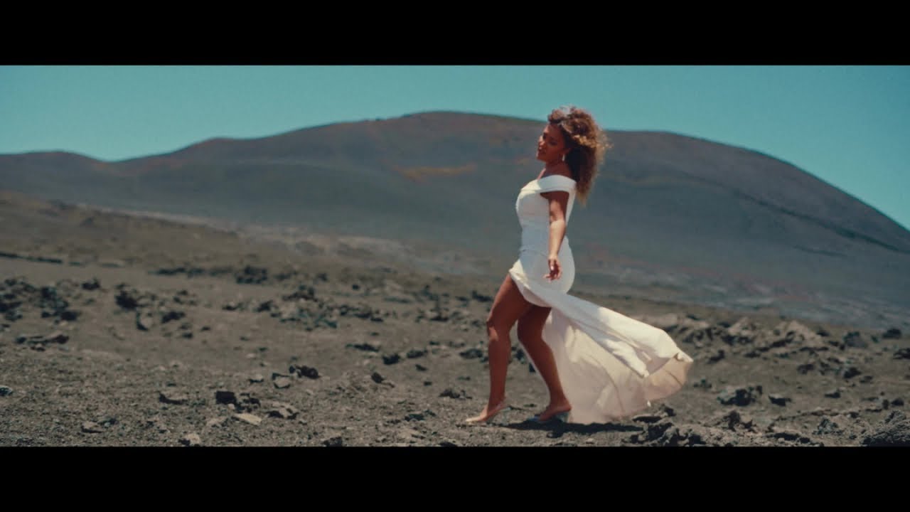NESLY - R&eacute;sign&eacute;e