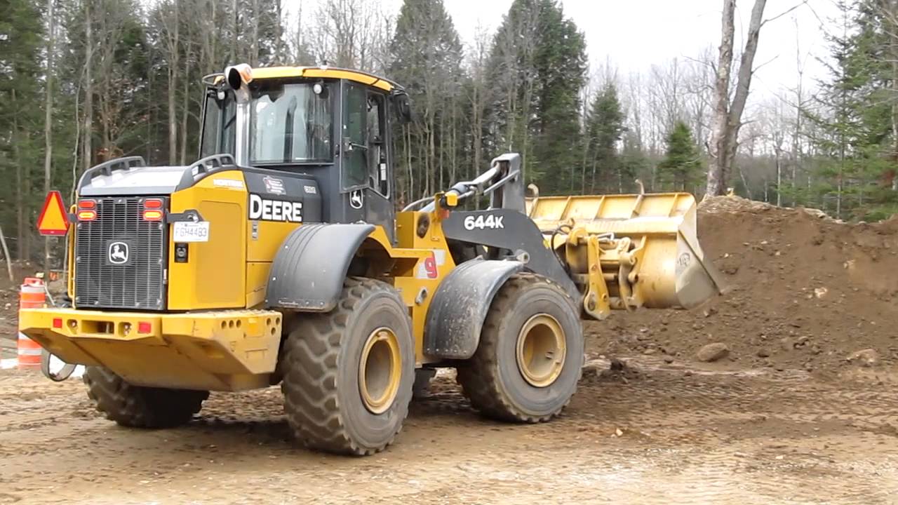 Deere 644K & Komatsu HM300-2