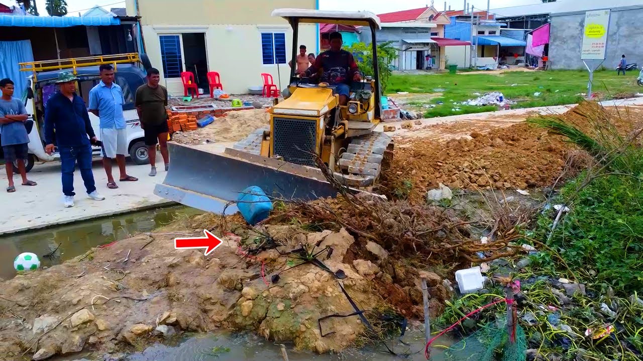 Step Done!! Plan A Complete 100% Technique Driver Skills Dozer Delete Pond Garbage with dump truck