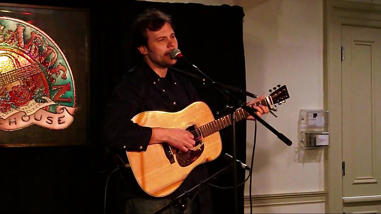 Alastair Moock - When the Moon Comes Out