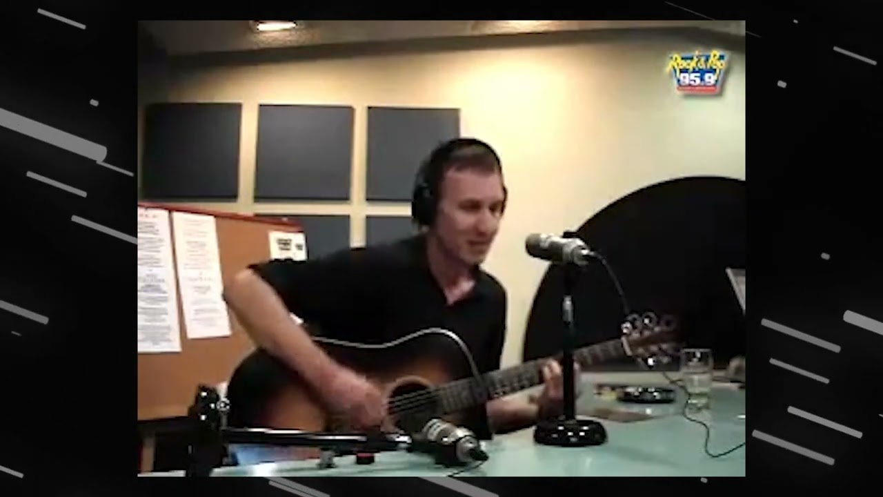 Entre el cielo y la tierra - Show acústico de Skay en Falso Impostor (2011)