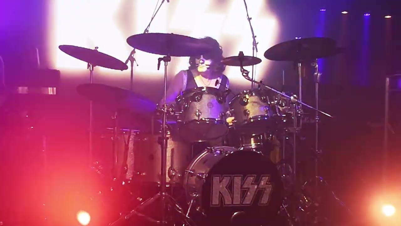 Dressed to Kiss - Kiss tribute from Sweden - drum solo at Makeriet Örebro 250927