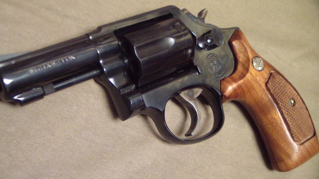 Smith & Wesson model 547 (close up HD)