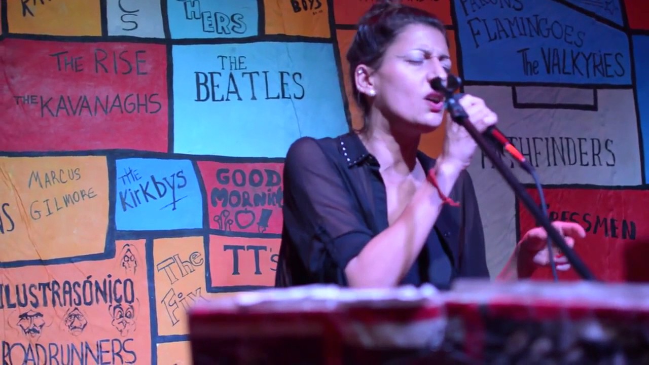 Mamita Peyote - Interpretando #BacktoBlack10
